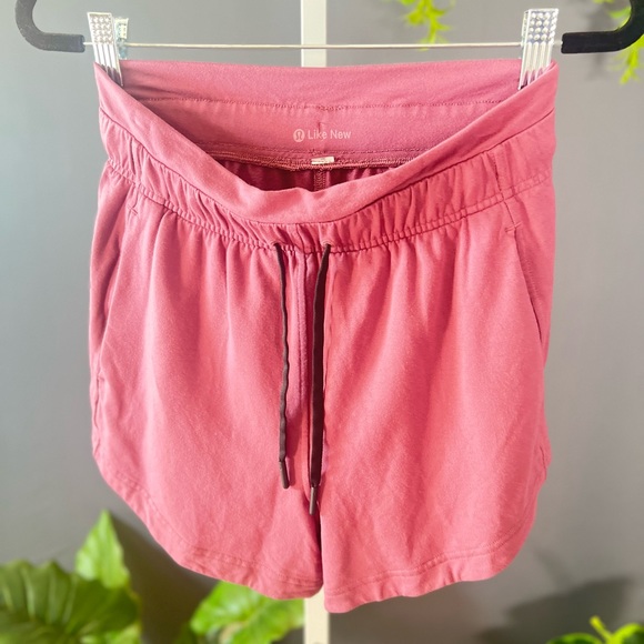 Lululemon - Picture 7 of 14